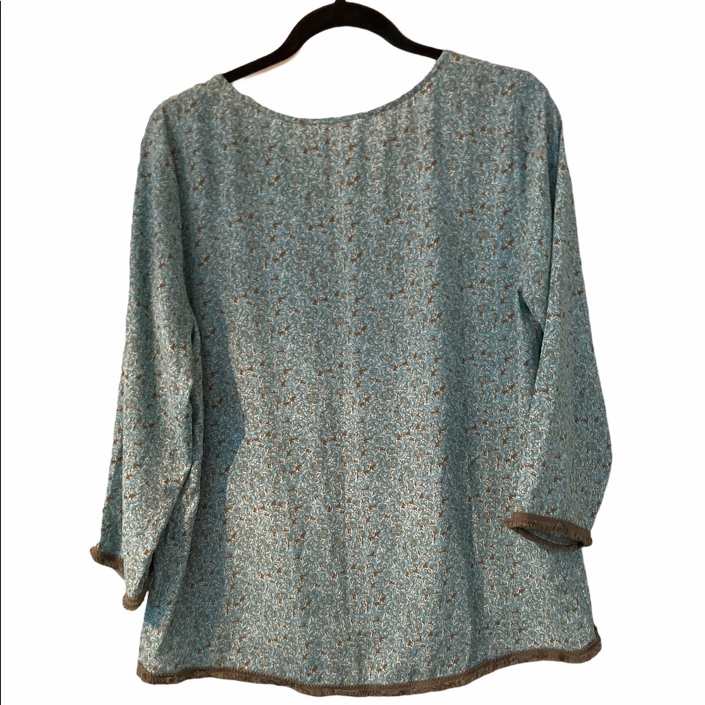 Shirt - Picture 2 of 2
